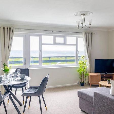 Panoramic Sea View Apartment Sleeps 4-Free Parking Bournemouth Exterior foto