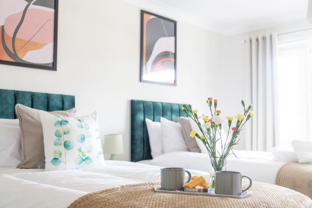 Panoramic Sea View Apartment Sleeps 4-Free Parking Bournemouth Exterior foto